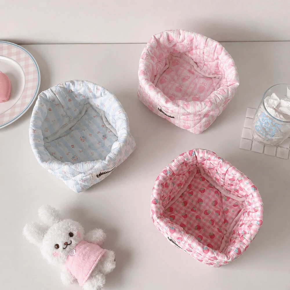 Quilted Fabric Desktop Storage Basket Large Capacity Floral Strawberry Print Desktop Organizer Foldable Desk Tidy Basket