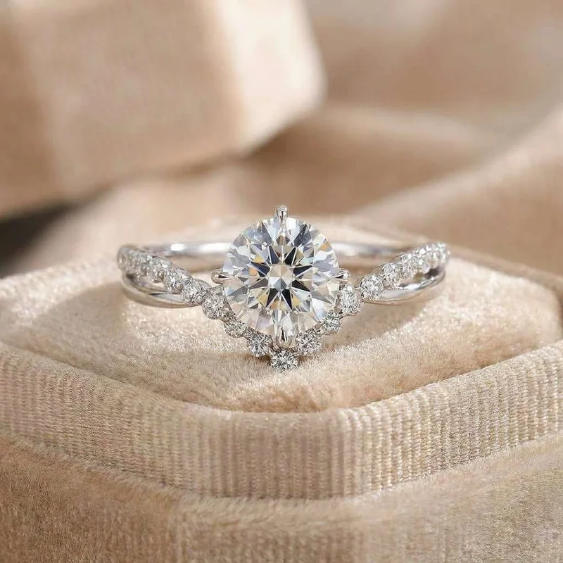 925 Sterling Silve Shining Zircon Four clawed V-shaped Rings for Exquisite Women Party Engagement High Quality Hot Sale Jewelry