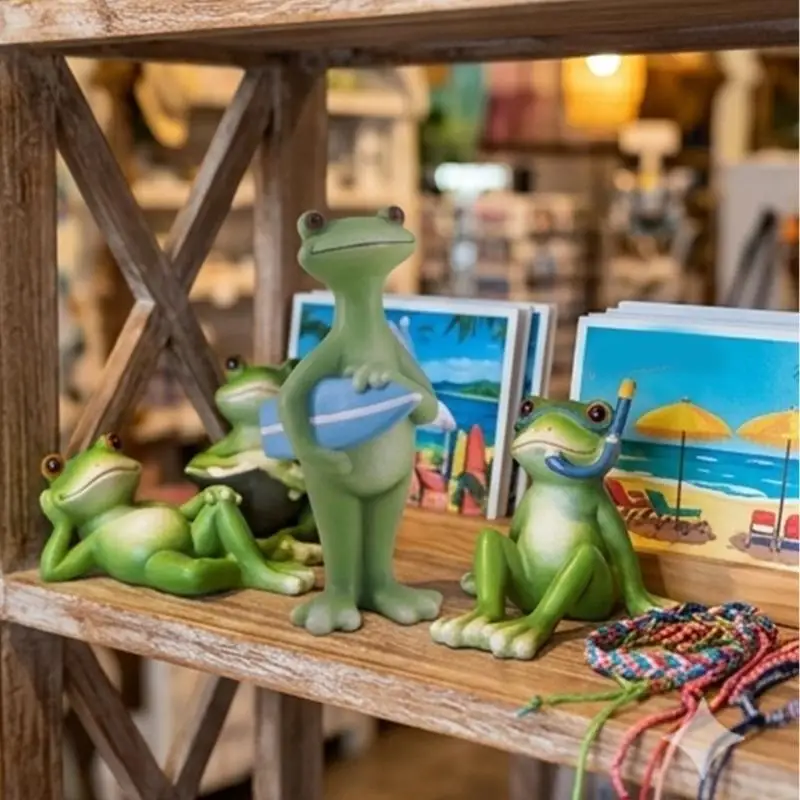 

QX2E Фигурка лягушки из смолы с доской для серфинга для декора домашнего офиса и темы отпуска