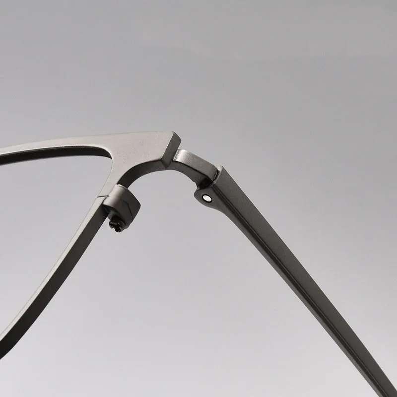 KUXA กรอบแว่นตาไทเทเนียมบริสุทธิ์ธุรกิจทำงานสำนักงานแว่นตาสายตาสั้นสายตายาวตามใบสั่งแพทย์โปรเกรสซีฟแก้ไขการมองเห็น