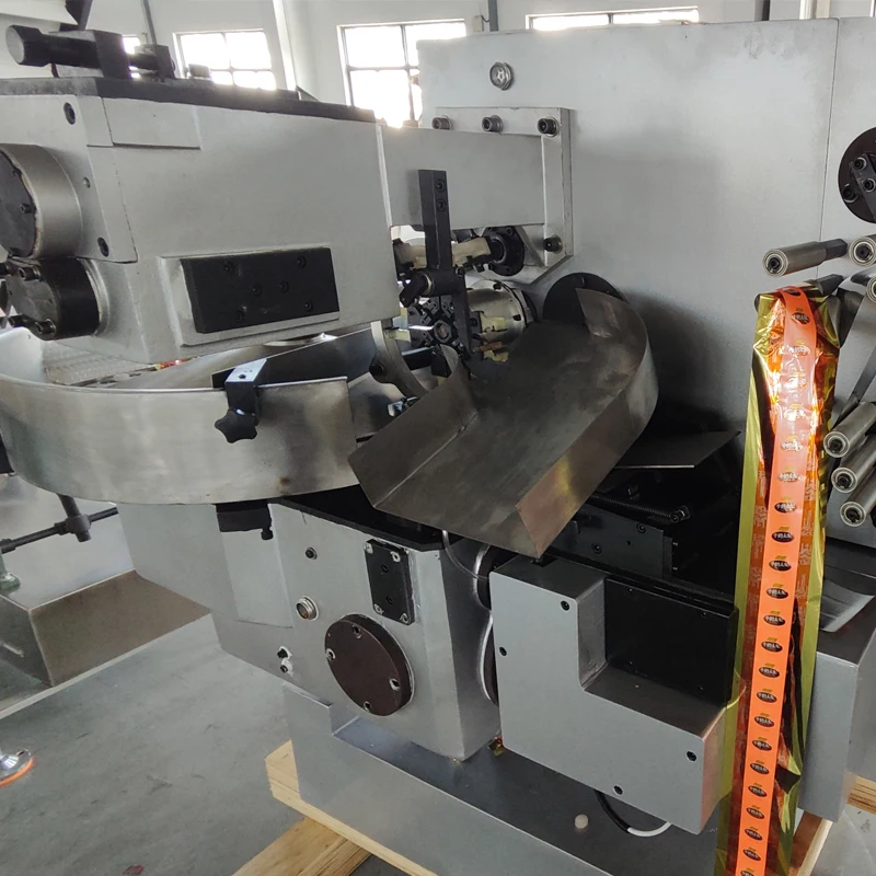 Industrial Candy Packaging Equipment Candy Double Twist Packing Machine FL Customized