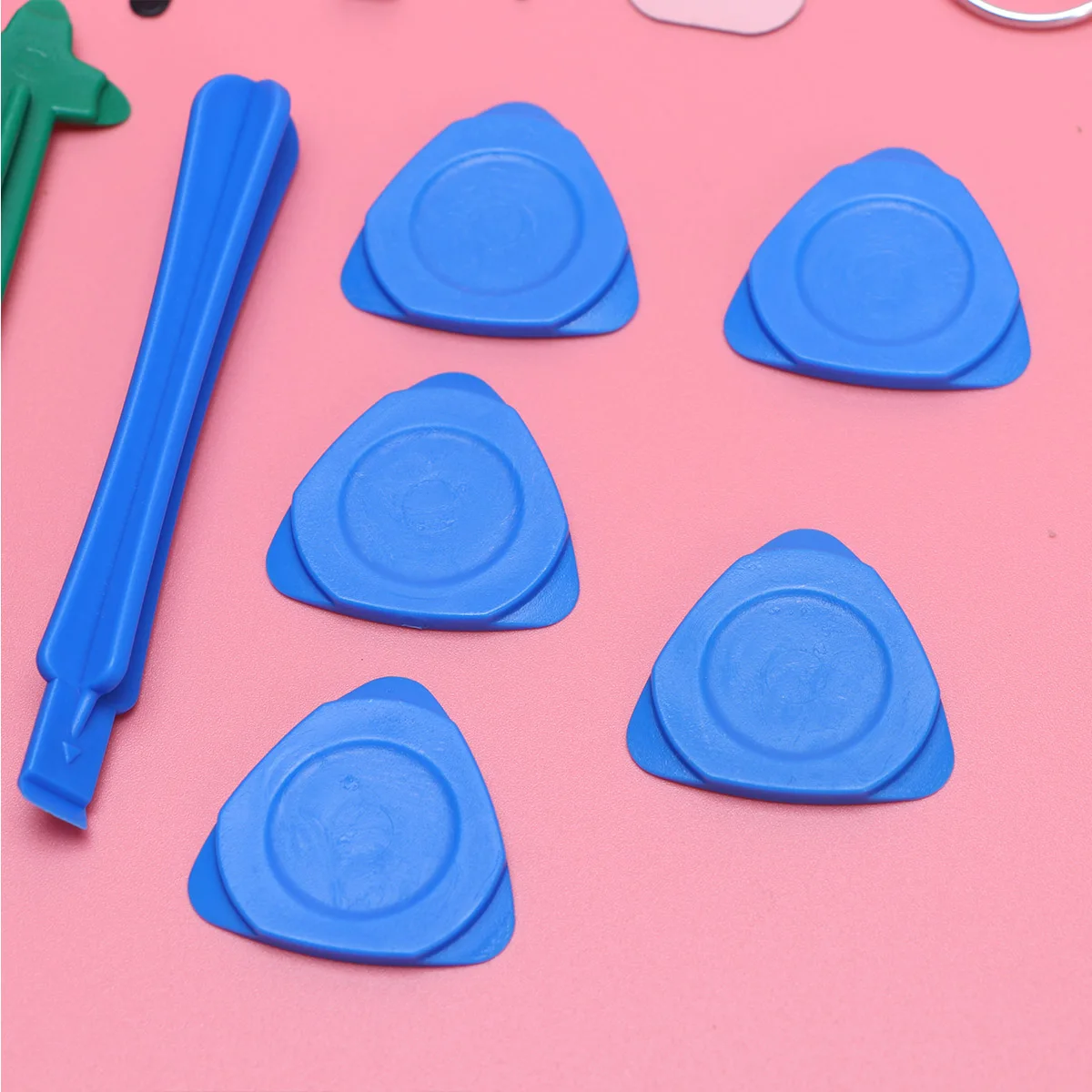 

20Pcs Multi Functional Screwdriver Set Steel Bits Anti Skid Ergonomic Non Slip Handle Repair Tools for Smartphones Tablets Pcs