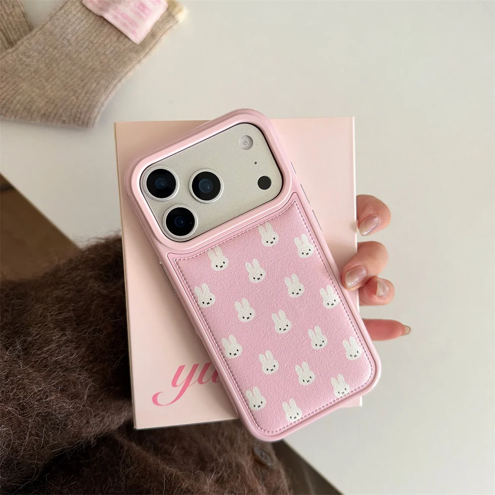 Casing HP Kulit Lucu Motif Kelinci Pink Gaya Korea untuk iPhone 13 14 15 16 Pro Max 17 dengan Tali Gantungan dan Liontin Kartun Fashion
