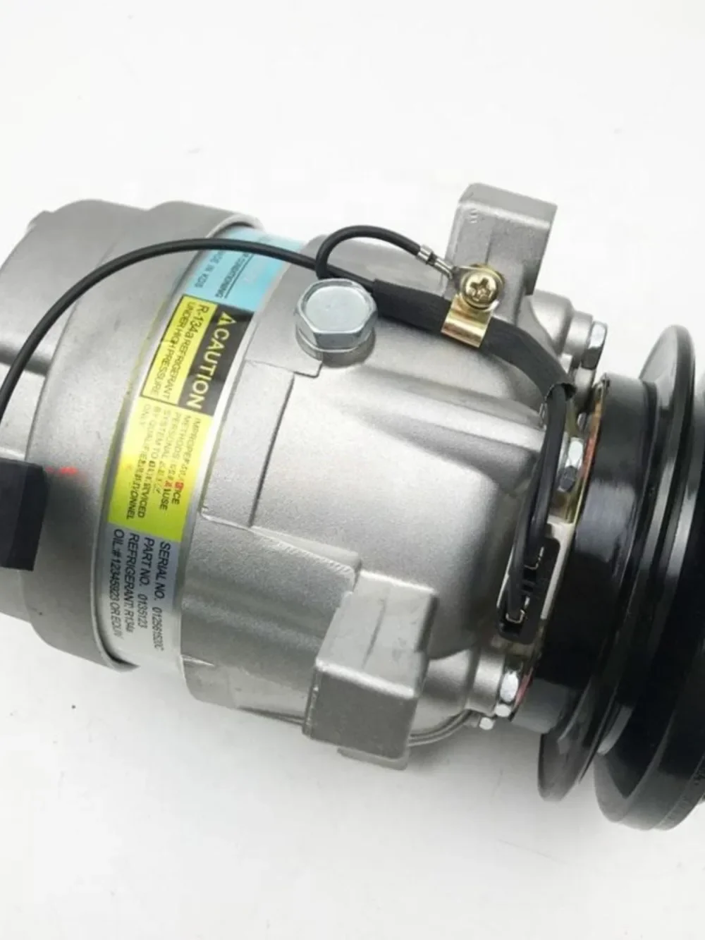 Excavator Parts R55 60-7 Air Conditioning Compressor Doosan Daewoo 55 60 Air Conditioning Cold Air Pump