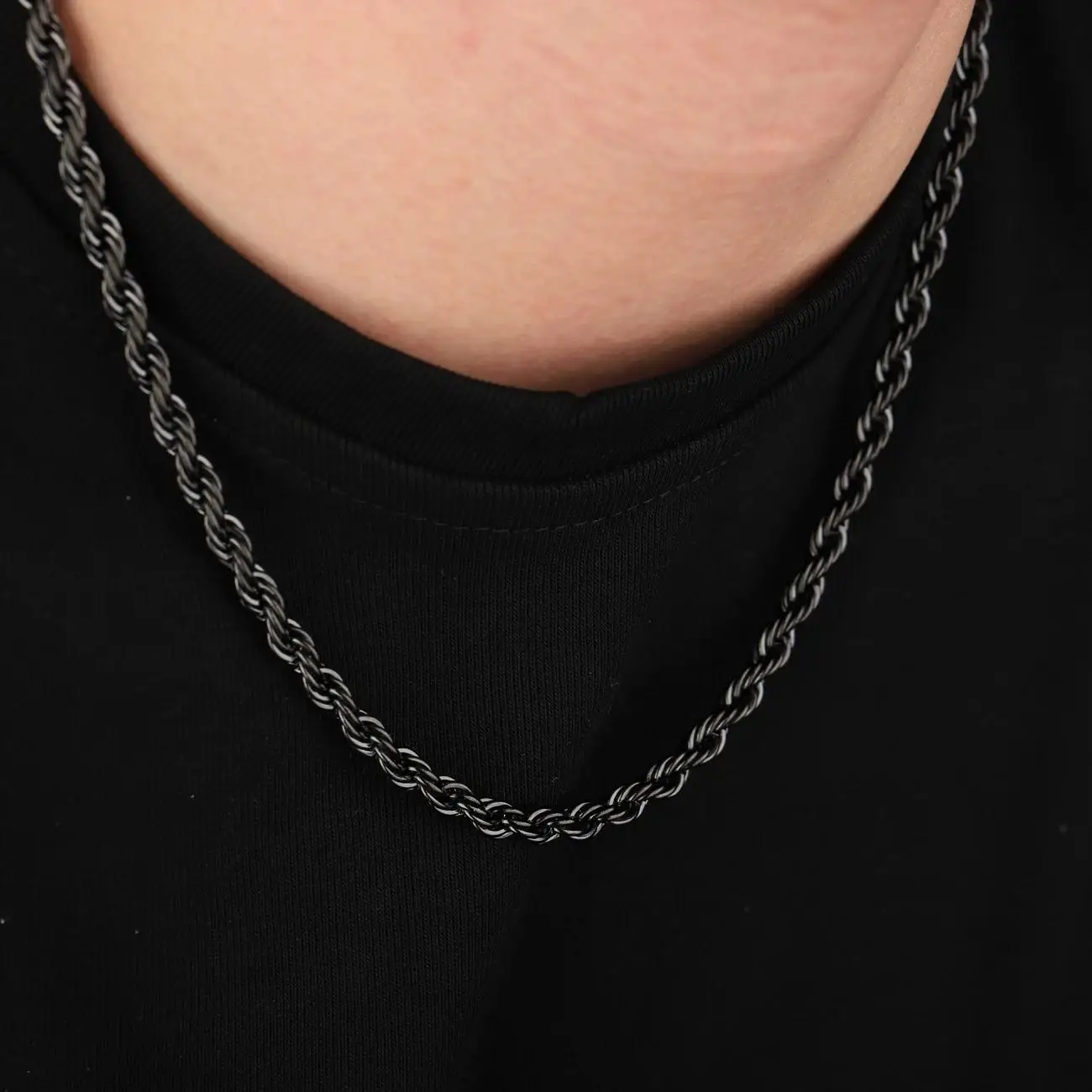 Hermah Minimalist Hip Hop 5mm Wide Men's and Women's Chain Black Stainless Steel Rope Chain Necklace Fashion Jewelry
