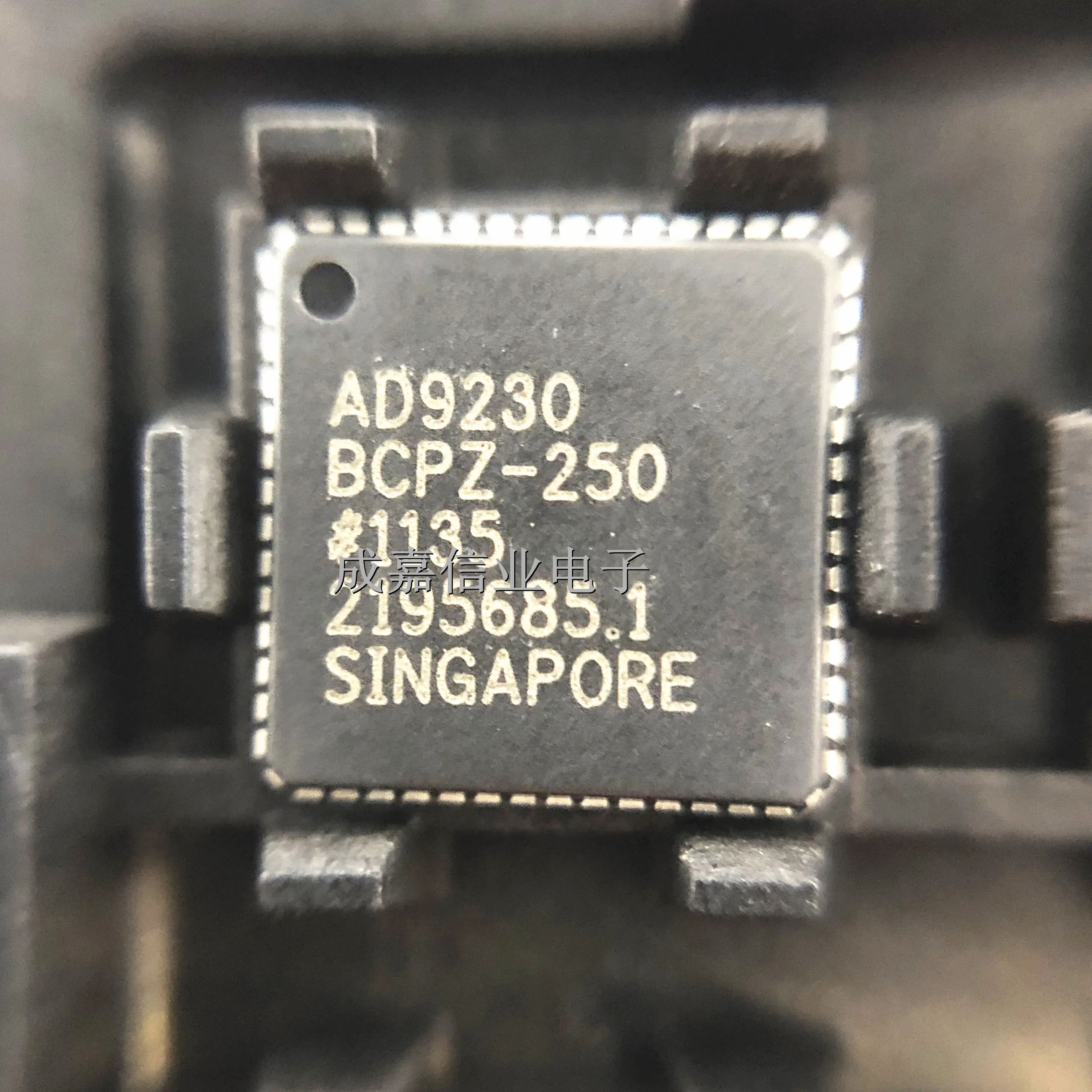 1pcs/Lot AD9230BCPZ-250 LFCSP-56 Analog to Digital Converters - ADC 12-Bit 250 Msps ADC Operating Temperature:- 40 C-+ 85 C