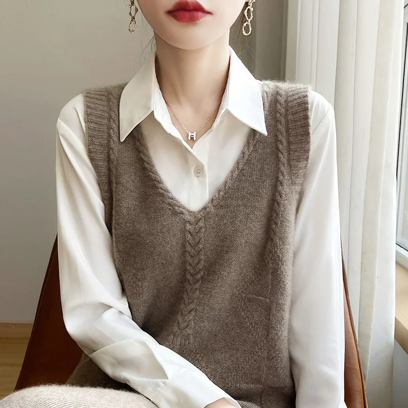 เสื้อกั๊กแขนกุดผู้หญิงแบบใหม่ คอวี แฟชั่น สีพื้น เรียบง่าย สวมใส่สบาย ทรงหลวม