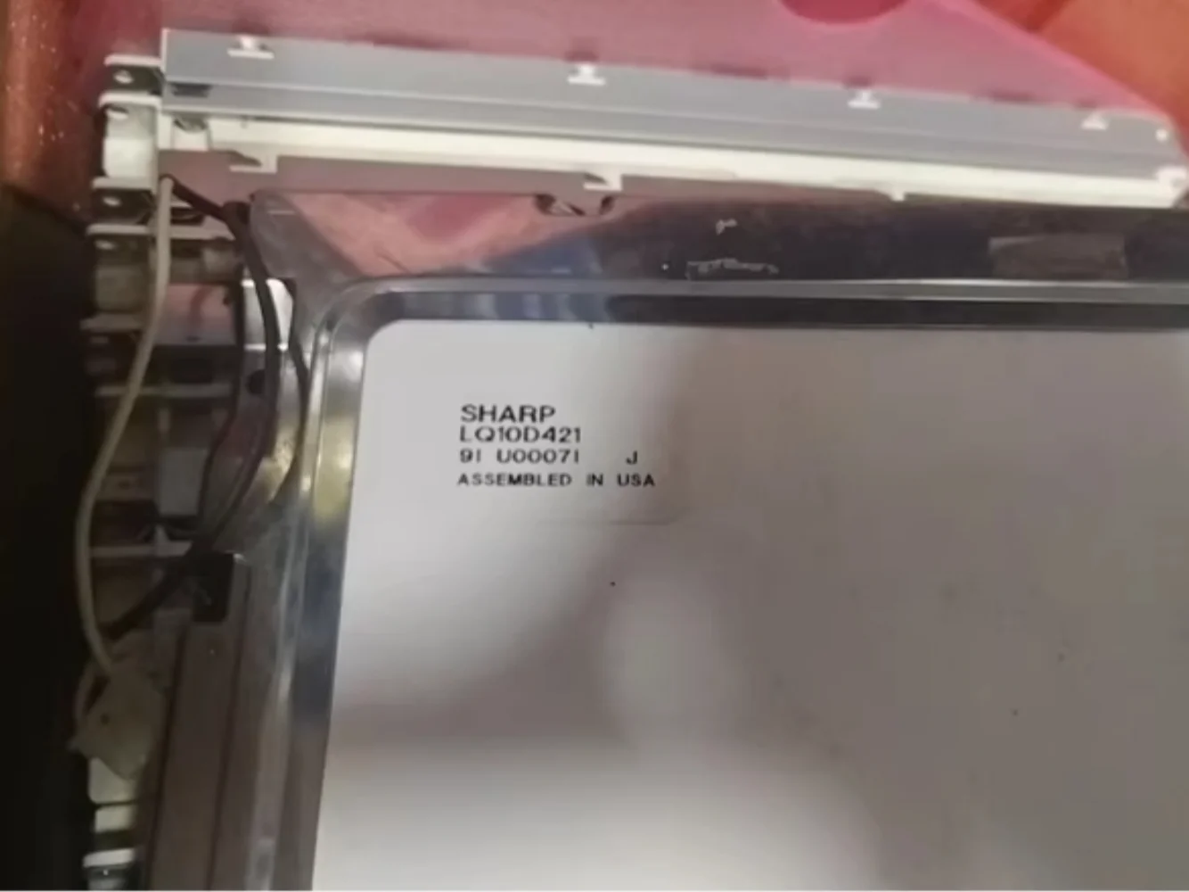 Schermo LCD LQ10D421