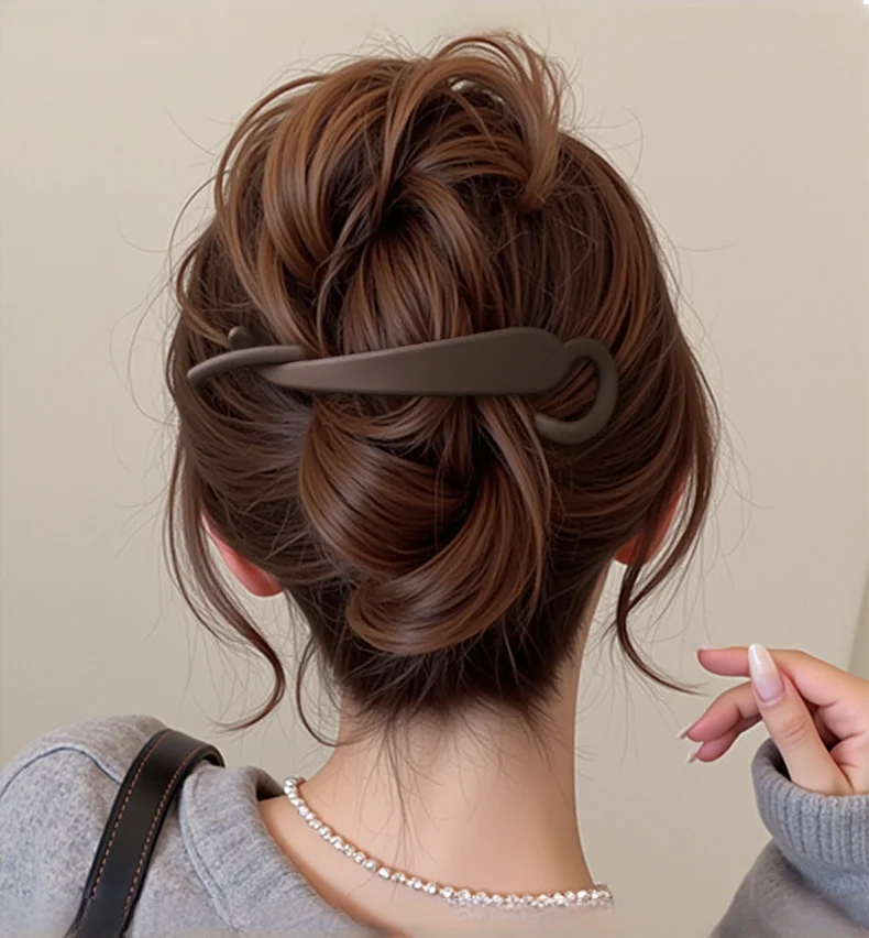 Eleganter, schlichter Bananenclip für vertikale Pferdeschwänze – Haaraccessoire für Damen – Detail 4