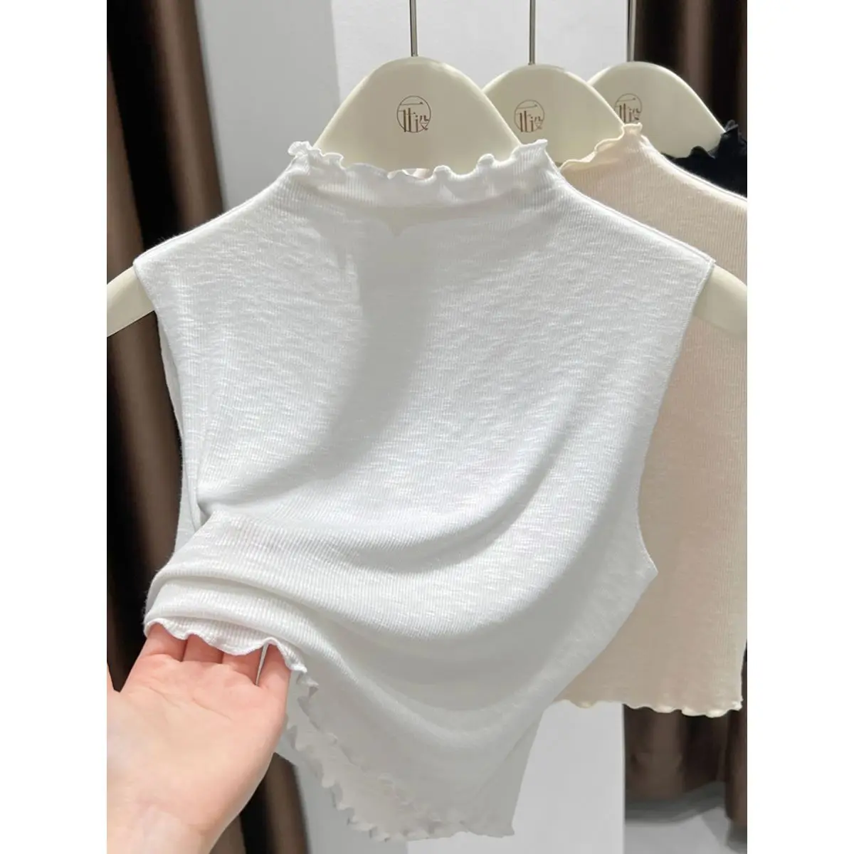 cseta-fina-de-trico-fena-estilo-gola-alta-sem-mangas-para-usar-por-baixo-design-casual-colecao-de-inverno-cor-tecida