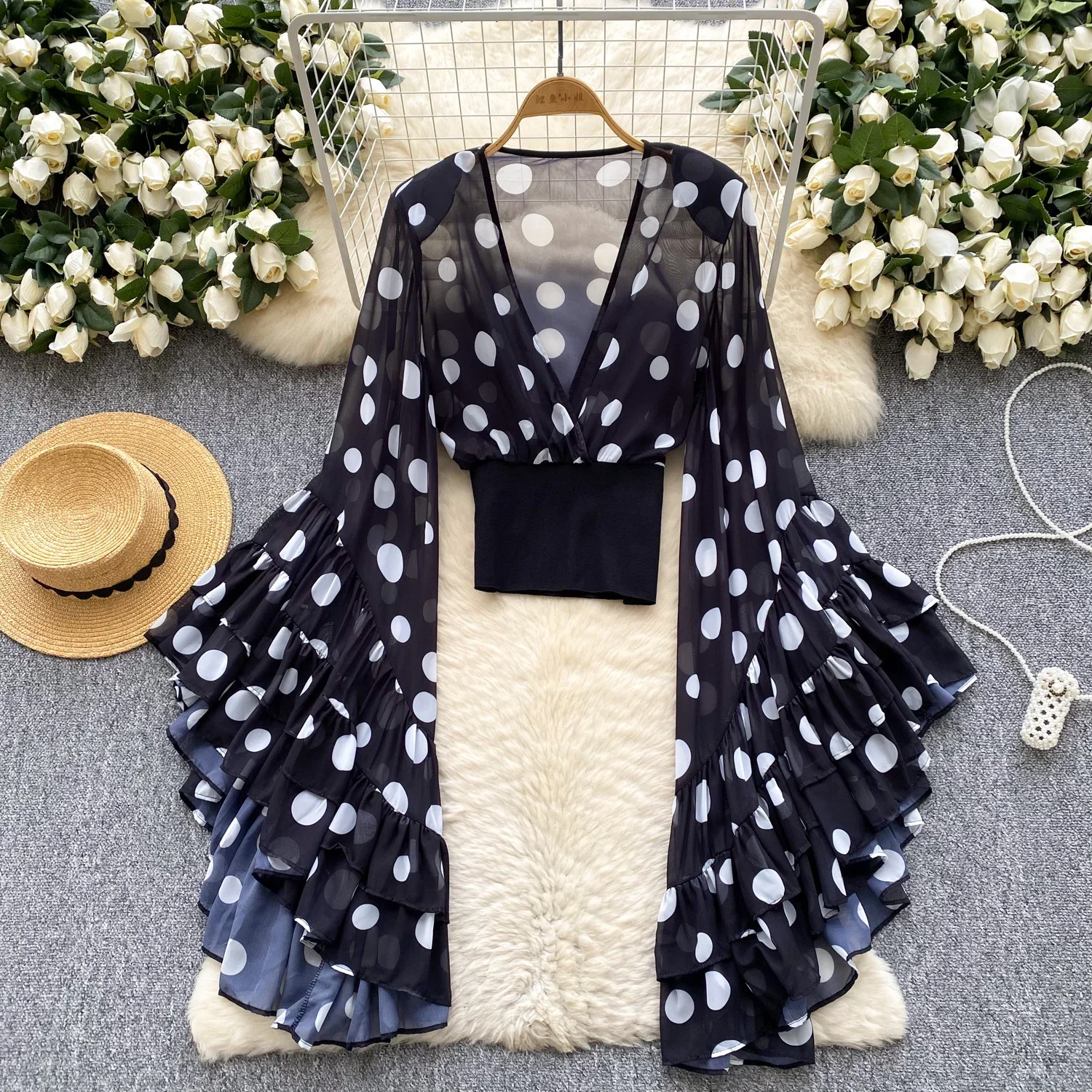 

Y2k Goth Spice Girl Long Sleeve T-shirt Women V Neck Polka dot flare sleeve Shirt Female Summer Slim Tops