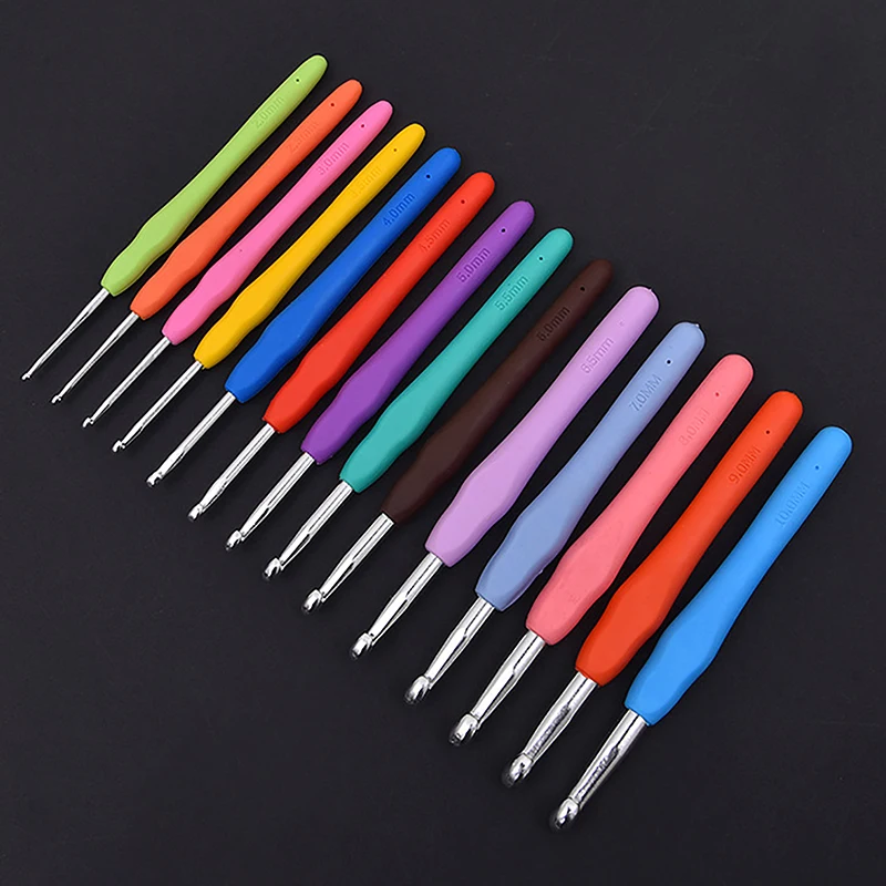 Ganchos de ganchillo multicolores ergonómicos, agujas de tejer de hilo de 2-8mm con funda T 87HA, Color aleatorio