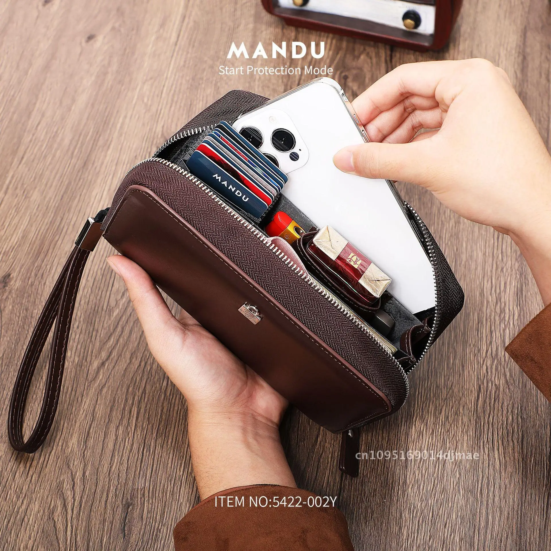 

Men's Anti-Theft Large Capacity PU Clutch Bag Fashion Business Mobile Phone Bag with Multi-Card Wallet Feature in Black