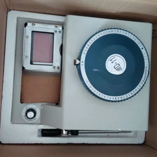 Machine de gaufrage d'étiquettes manuelle, machine de gaufrage de cartes en PVC