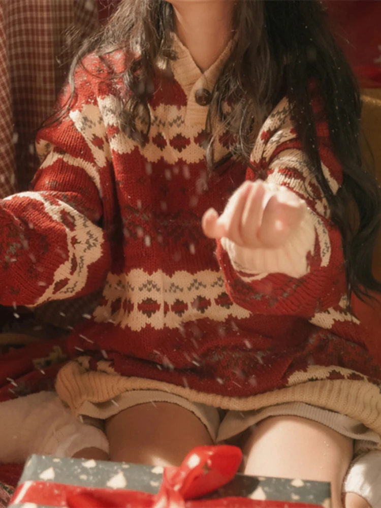 سترة حمراء محبوكة فضفاضة للنساء، ملابس شتوية عصرية كاجوال على الطراز الكوري مع زهور، ماركة لينغ، ملابس داخلية جديدة للعام الجديد