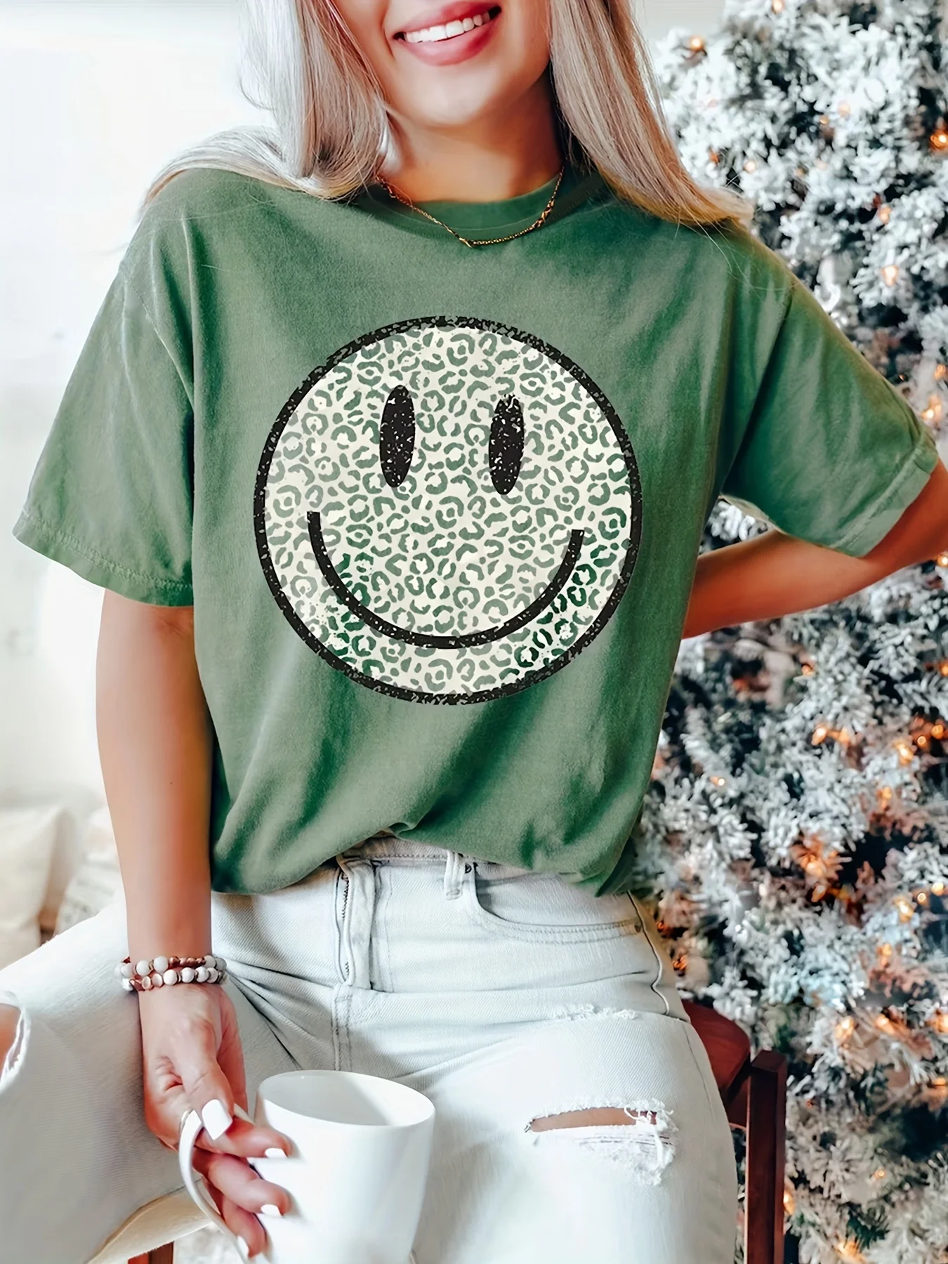 Cute Smile Print T Shirt Casual Short Sleeve Round Neck Top Odzież damska Summer Ladies Street Vintage Tee Plus Size Girl Top