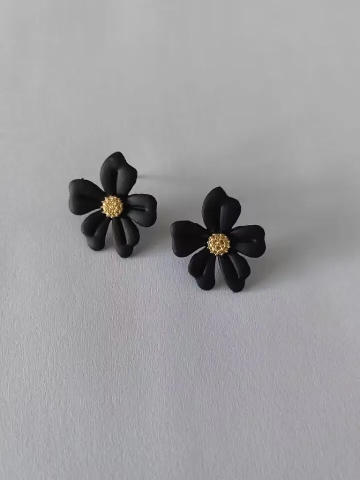 New Spring Summer Flower Earring For Women Cute Girl Y2K Style Jewelry Sweet Peach Blossom Women's Stud Earrings