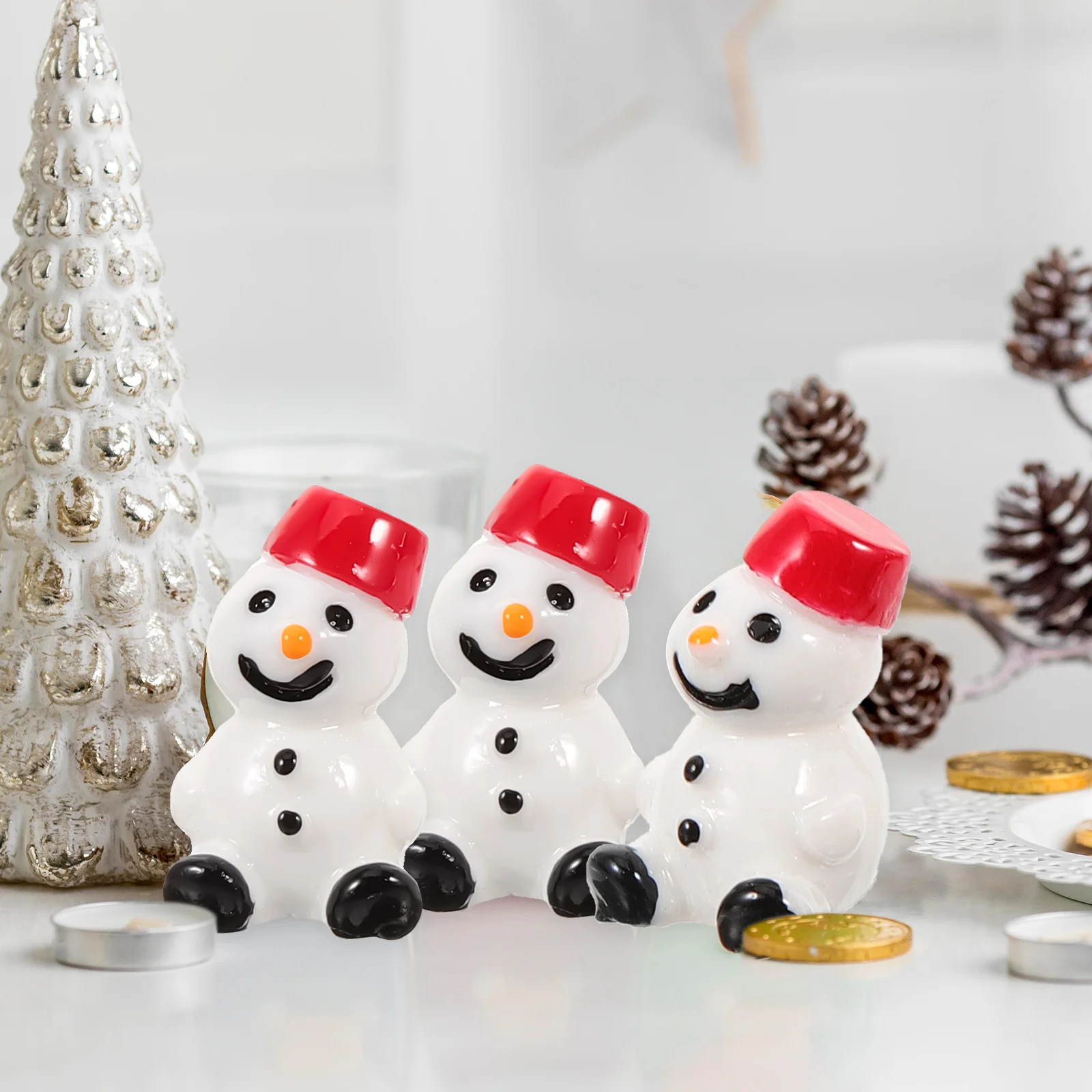 

10 Pcs Christmas Decor Charms for Bracelets Necklaces Mini Resin Statue White Ornaments Snowman Accessories