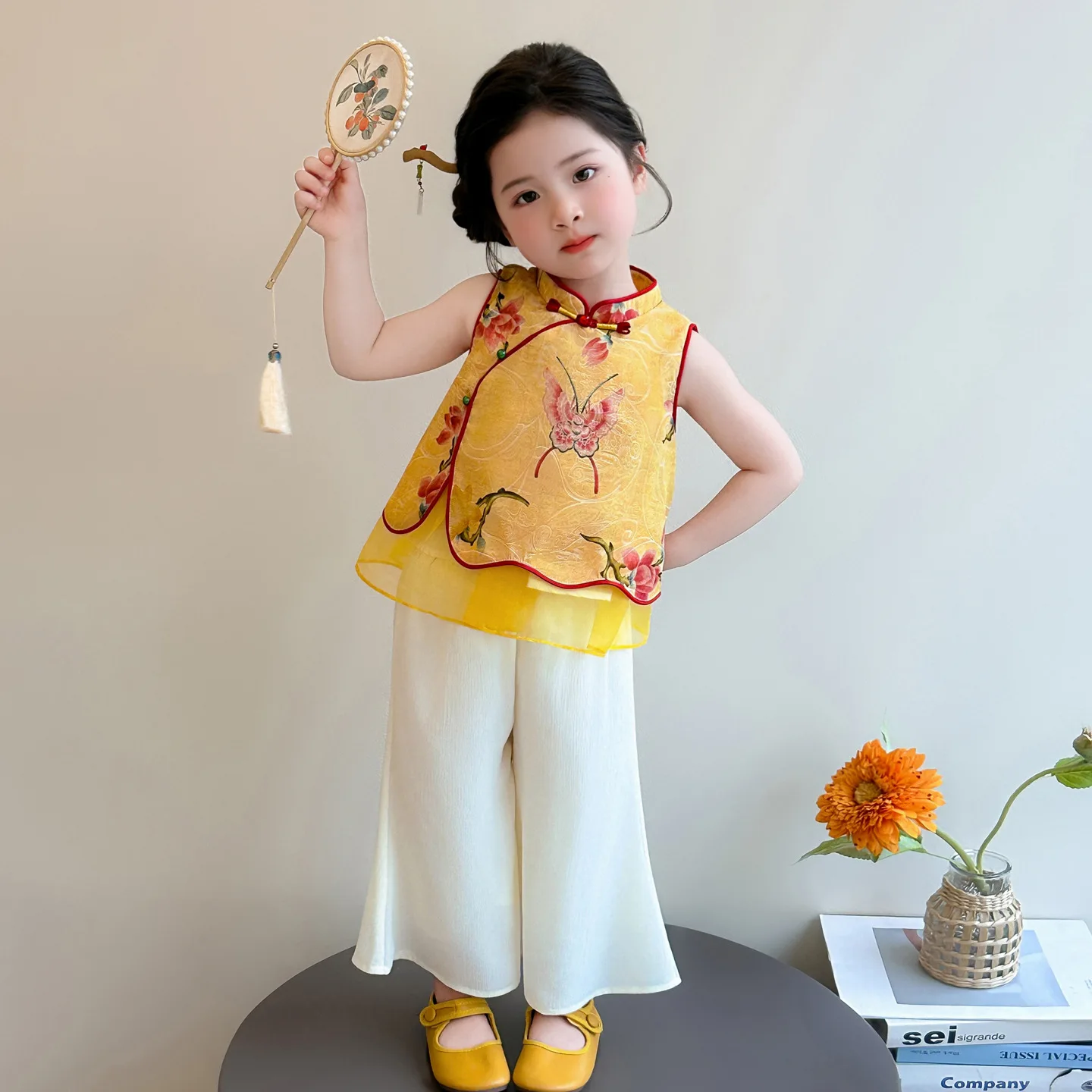 Girls' new Chinese style summer set 2026 new children's buckle vest summer style Chinese style two-piece set