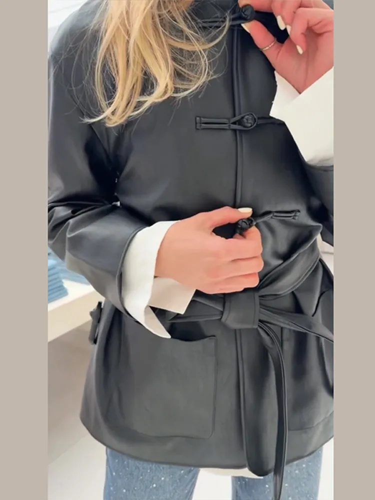 Damen Kunstlederjacken mit Stehkragen, Froschknöpfen und Gürtel, Streetwear, Langarm, Einreihig, Lockere Oberbekleidung – Detail 20