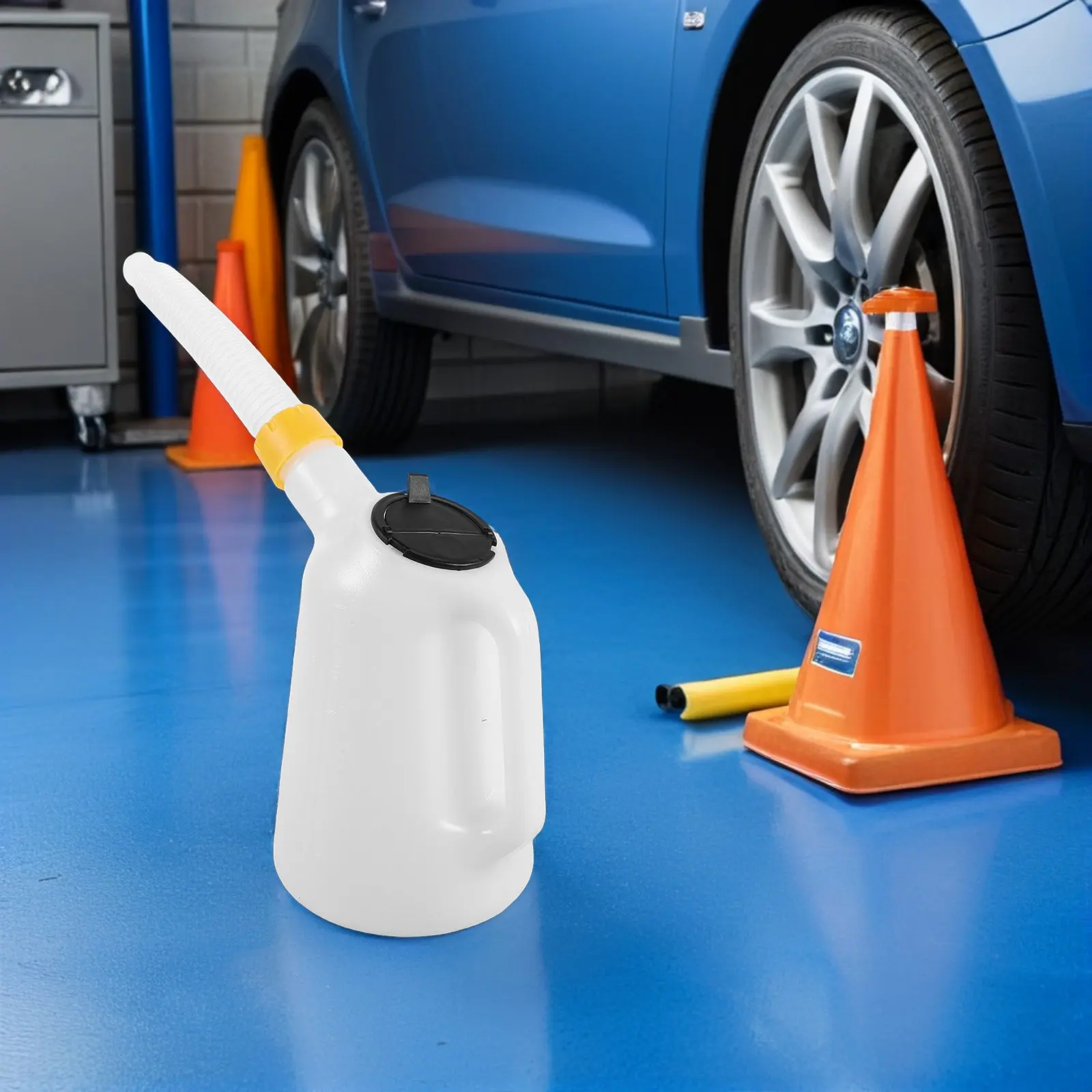 1.2L Portable Plastic Oil Can with Scale Cap Bendable Long Spout Anti-Slip Handle Leakproof Engine Oiler for Cars Boats