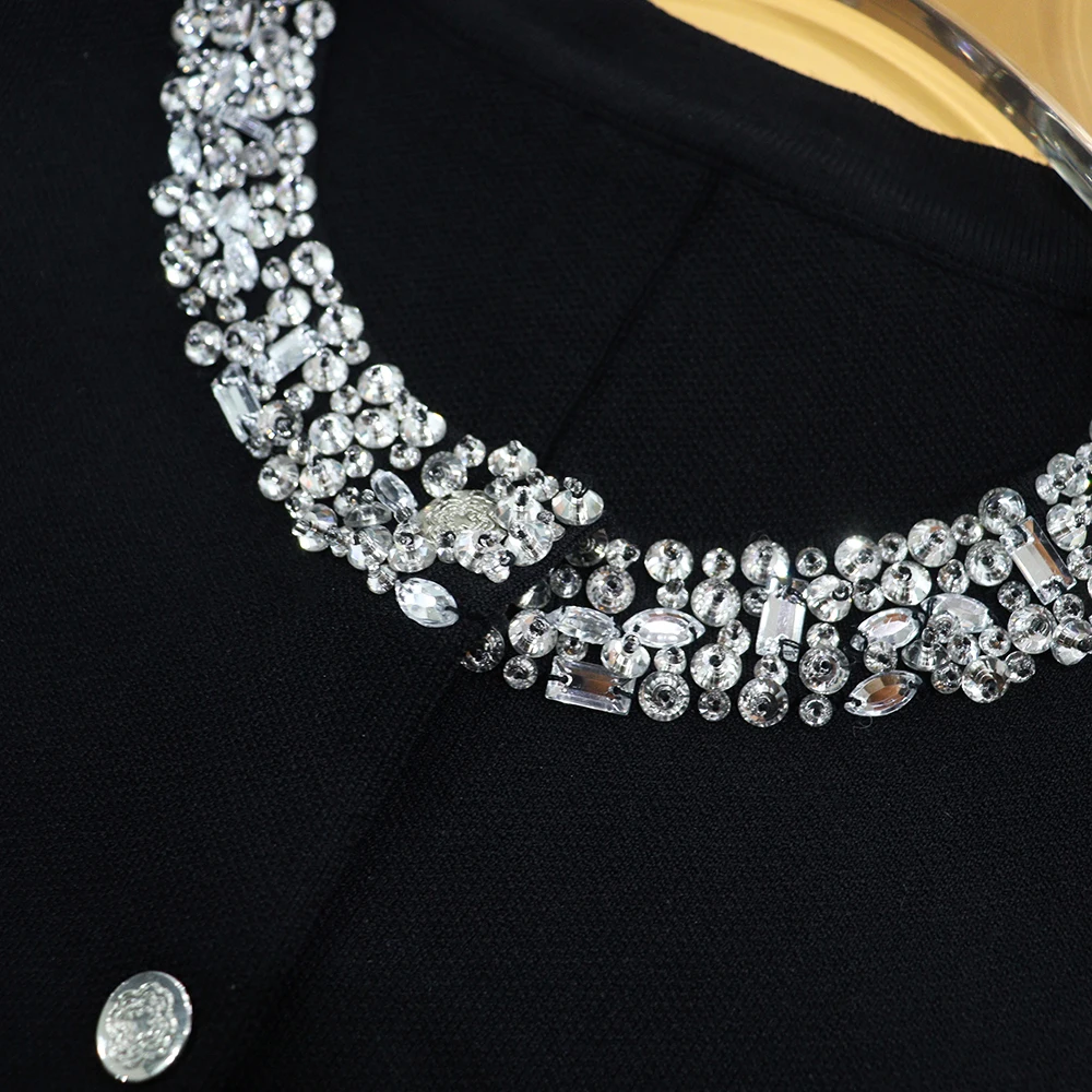 블랙 긴팔 라운드넥 니트 스웨터 다이아몬드 장식 M 홈 2024 겨울 패션 여성용 스트레이트 컷 울 탑