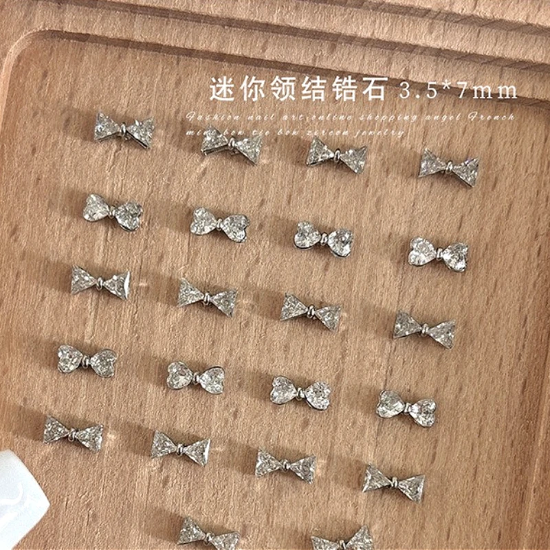 5 قطعة Bowknot الفضة الصغيرة حجر الراين الفرنسية الشريط ربطة القوس فيونكة القلب سبيكة كومة الحفر مسمار الفن زينة DIY بها بنفسك مانيكير اكسسوارات