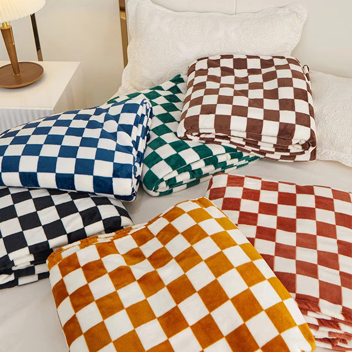 Retro-Flanell-Überwurfdecke mit Schachbrettmuster – superweich, warm, als Geschenk für das Büro, das Sofa, das Bett