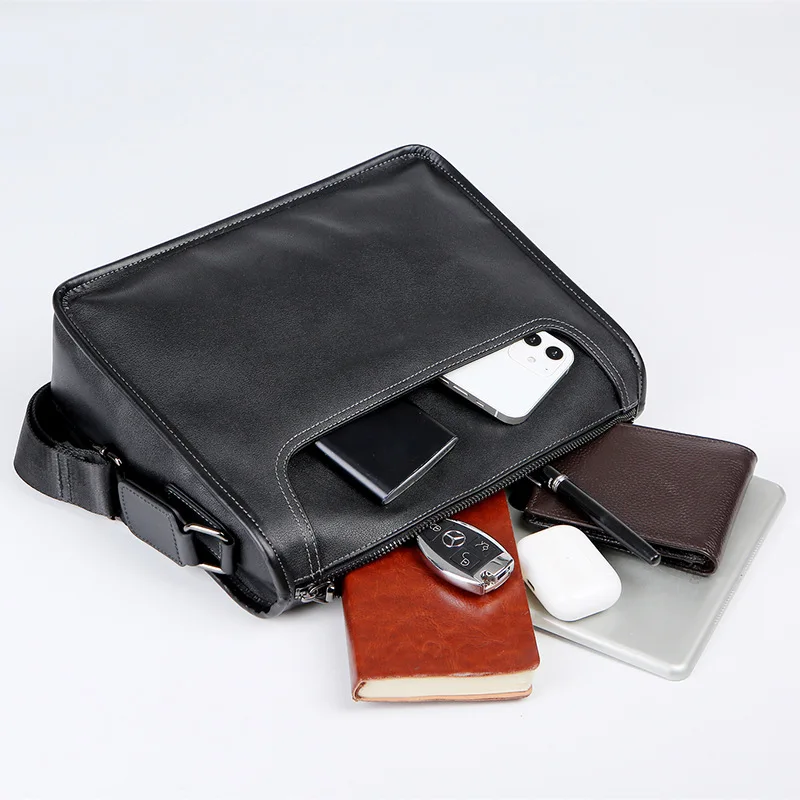 Men's Bag 2022 New Shoulder Bag Men's Business Messenger Bag Casual Fashion Leather Small Backpack Riding Shoulder Bag Black