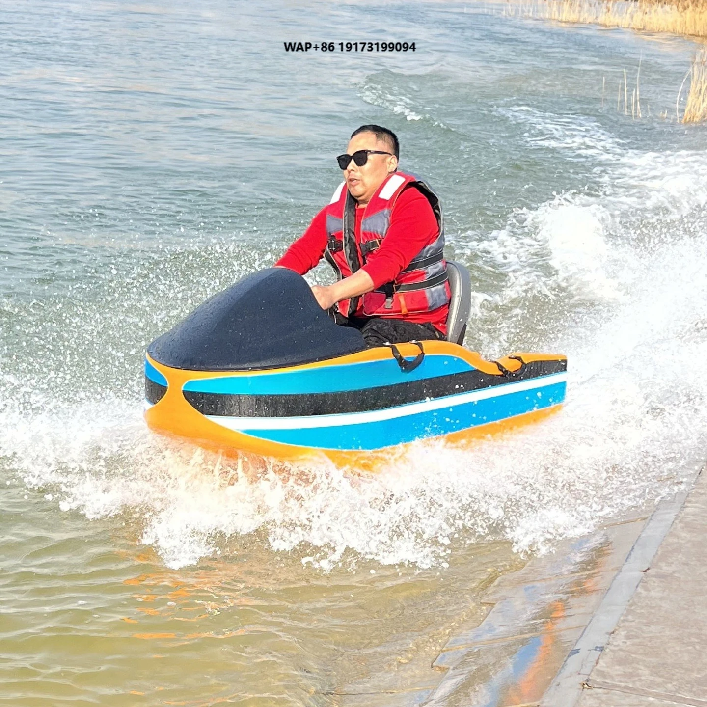 Water F1 Single Seat Kart Boat Jet Propulsion Stable Shock Absorption Lake Recreation Equipment Factory Direct OEM