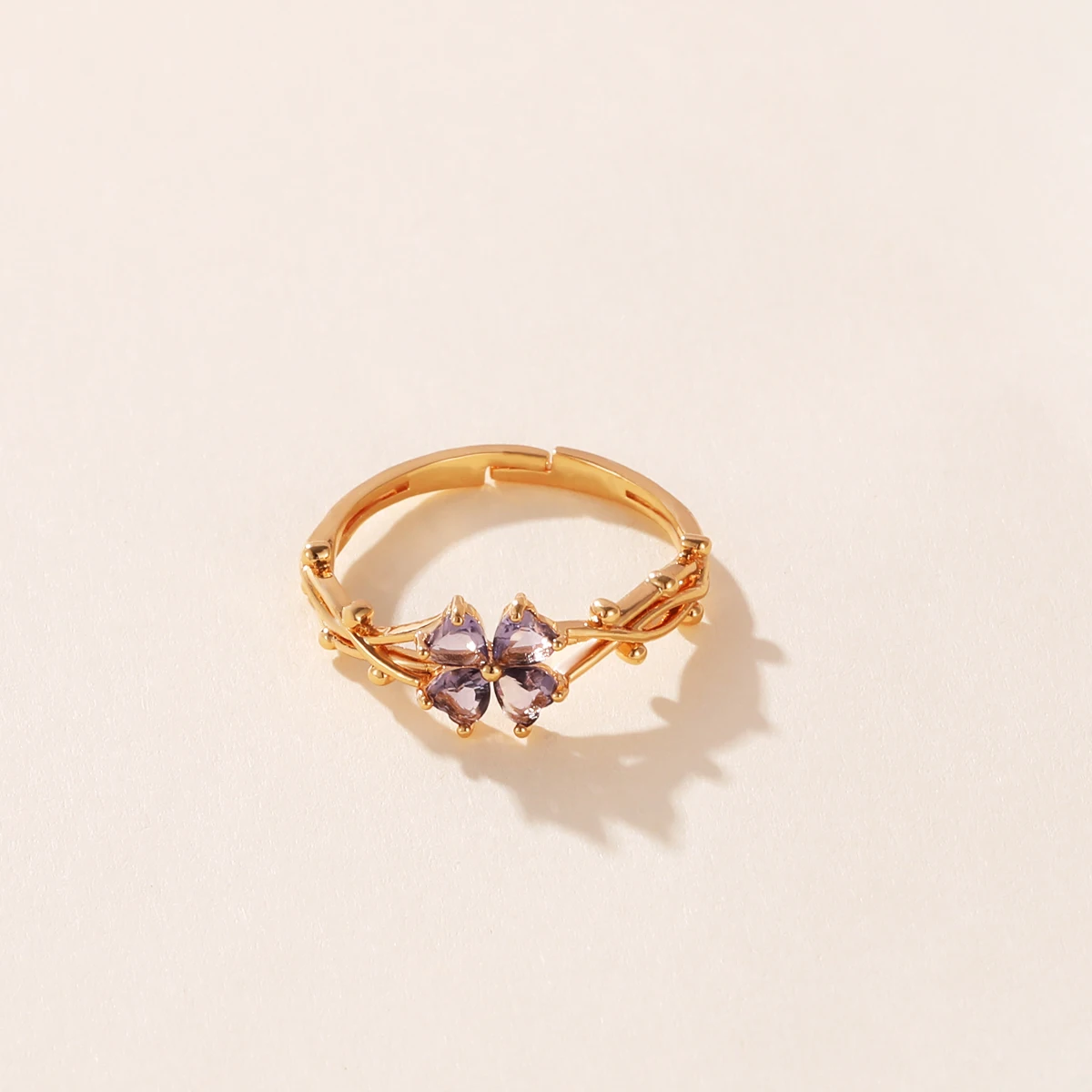 Niedliche Romantische Lila Vierblättrige Zirkon-Blumen Verstellbare Ringe für Frauen Neuer Charm Goldfarben 18K Vergoldeter Fingerschmuck Geschenk