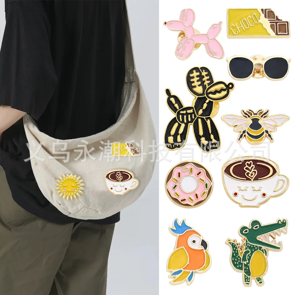 

Creative cartoon dog brooches, niche accessories, various styles of personalized bags, clothes and accessories