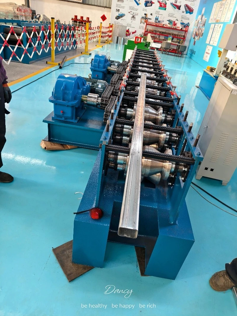 Automatic Carbon Steel Round Pipe Roll Forming Machine With Bearing For Round To Oval Conversion 22KW 10-18m/min