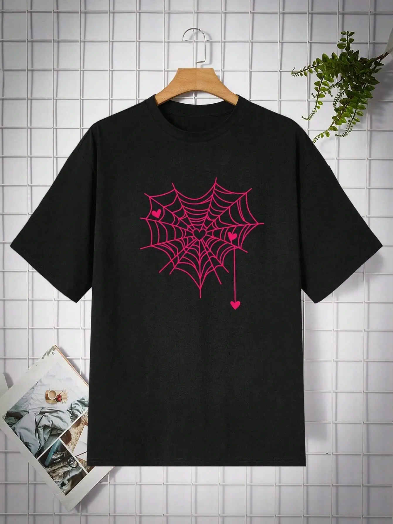 Pink Love Spider Web Funny Graphic Printing Tshirts Men Fashion Cotton T Shirts Summer Breathable Clothes Oversize Street Tee