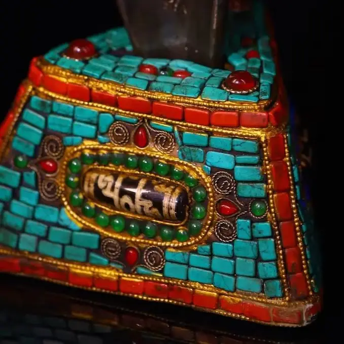 Old Nepalese temples  Old Tiantie Painted Mosaic Gem Turquoise Shell Hayagriva Buddha Head Vajra Phurpa Worship Hall