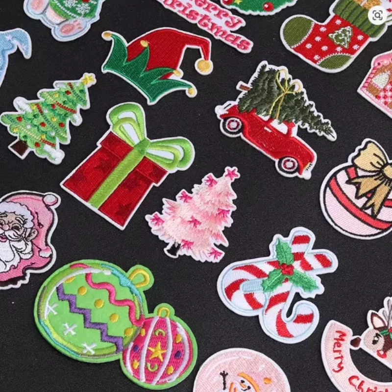 

1/10PCS Set Christmas Badge Embroidery Patch Ironing Clothes Hat Bag Shoe Repair Materials Telephone Gift wholesale