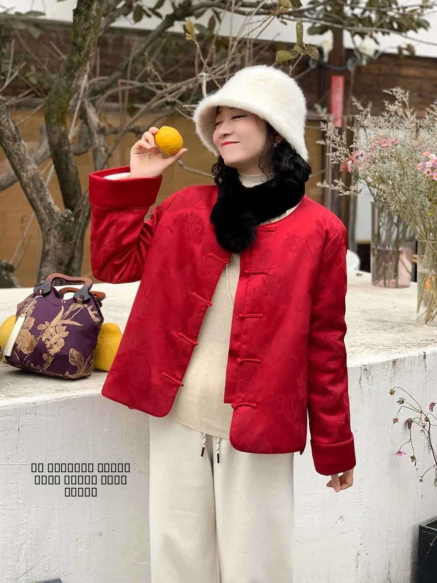 

Красная хлопковая куртка в китайском стиле для празднования Нового года, теплая, на пуговицах, праздничная хлопковая одежда для женщин, винтажный свободный крой