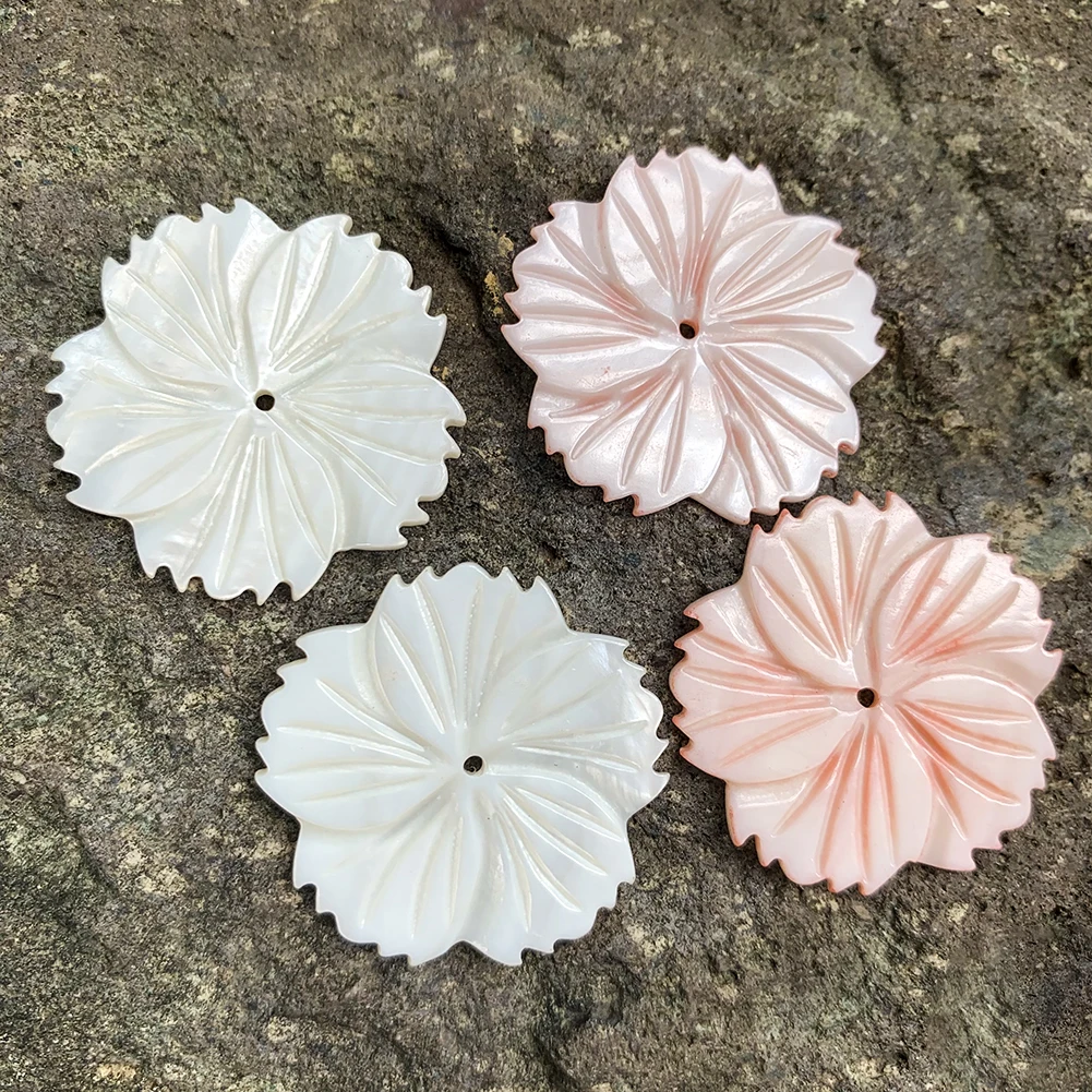 

2PCS Natural White Shell Carved Five-Petal Flower Loose Beads DIY Clothing Jewellery Hanging Decorative Accessories