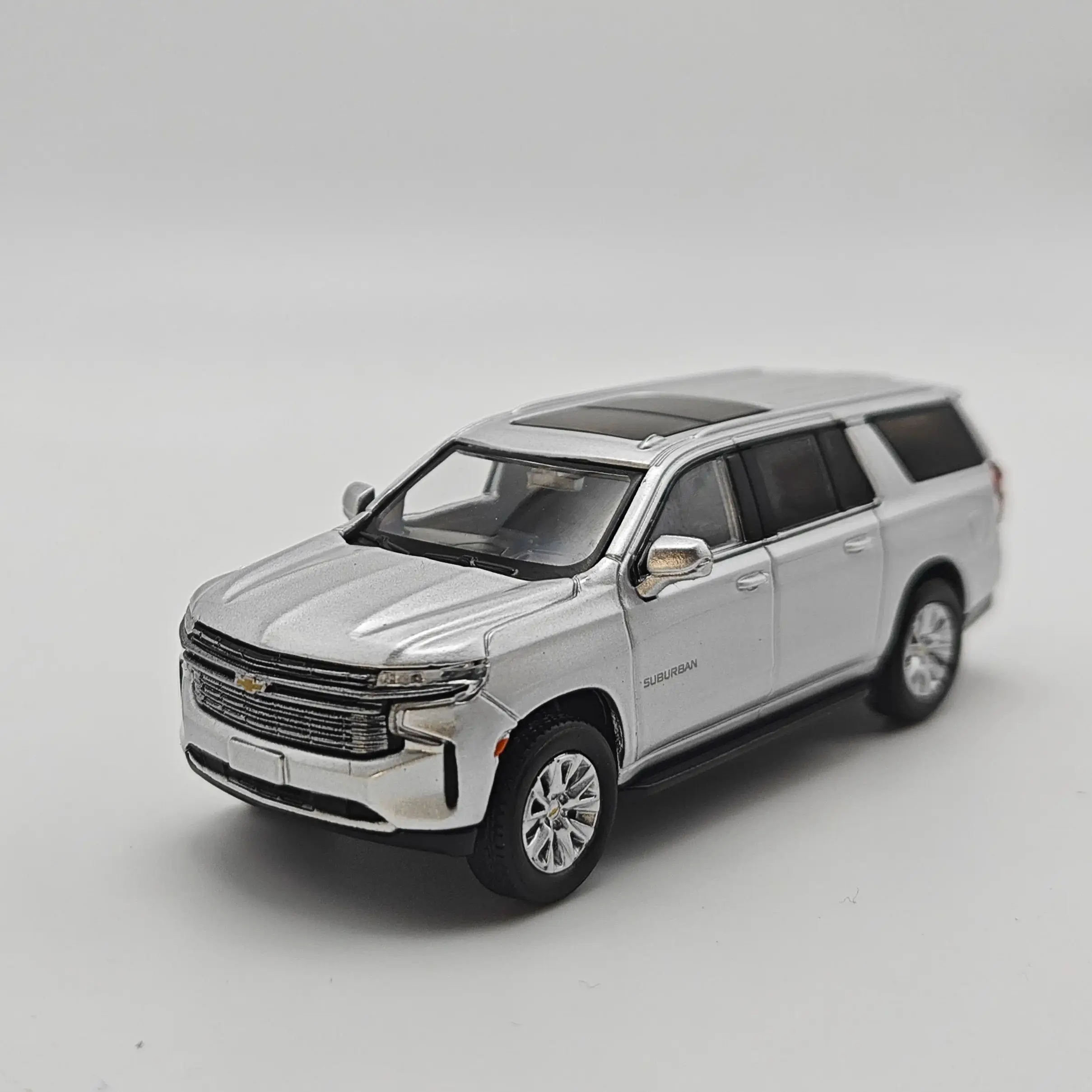 MASSDI modèle 1: 64 Chevrolet banlieue SUV modèle de voiture en alliage