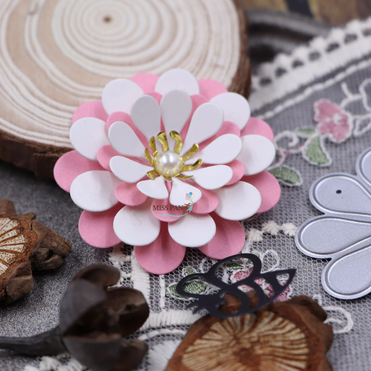 3D Flower Metal Dies Cutting for Scrapbooking Embossing DIY Manual Photo Album Decor Knife Mold Craft Petal Stencils