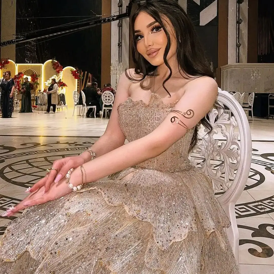 

Ofherown Luxury 3D Floral Sequins Evening Dress Tiered Ruffles A-Line Strapless Prom Gowns vestidos de fiesta for Wedding Party