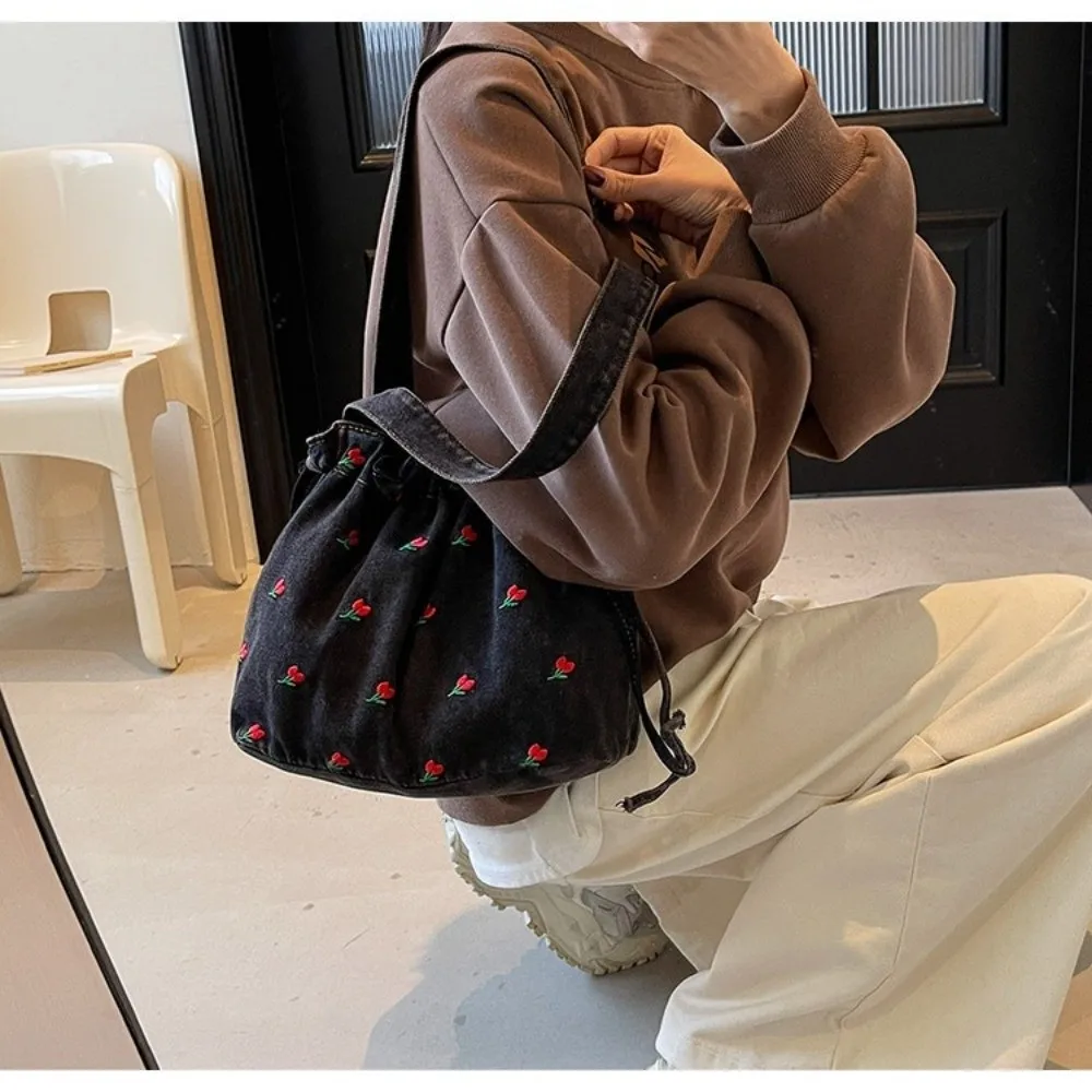 Casual Denim Floral Bucket Bag Large Capacity Embroidered Shoulder Tote Handbag Portable Shopping Bag Bucket Bag