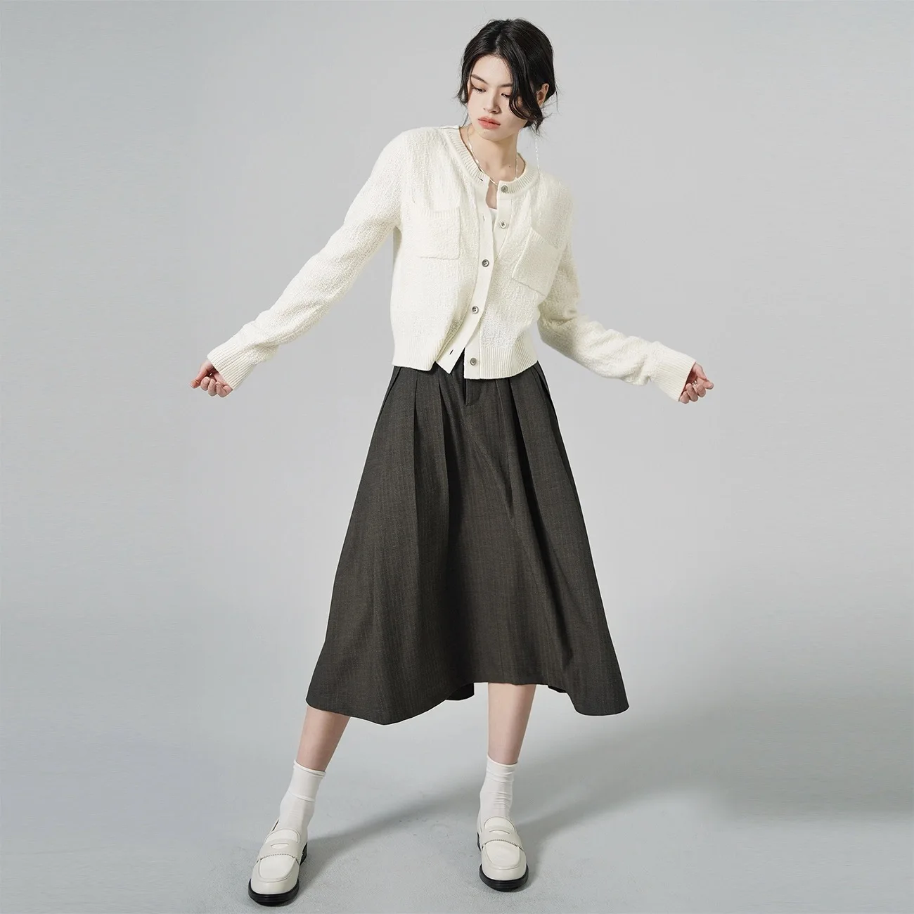 2024 الربيع والخريف جديد الصوفى سترة المرأة الصوف الخالص Crewneck سترة محبوك معطف