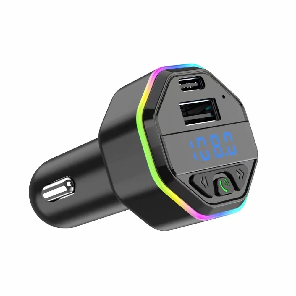 شاحن سيارة مزدوج USB 31A سريع الشحن مع جهاز إرسال FM لاسلكي 52 يدعم محرك USB وتنسيقات موسيقى بطاقة TF