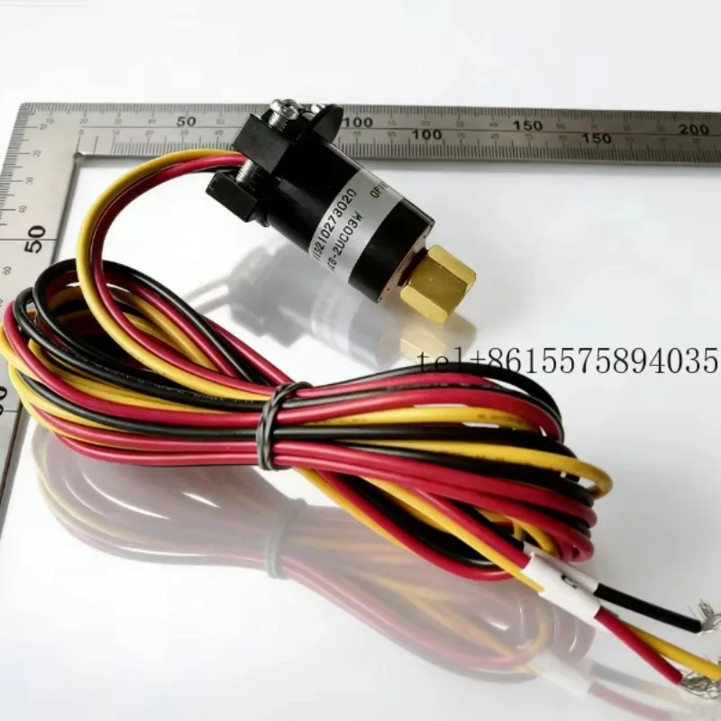 

2026 Industrial Refrigeration Compressor Parts: Trane Pressure Control Switch CNT02490 with Wiring Harness for HVAC