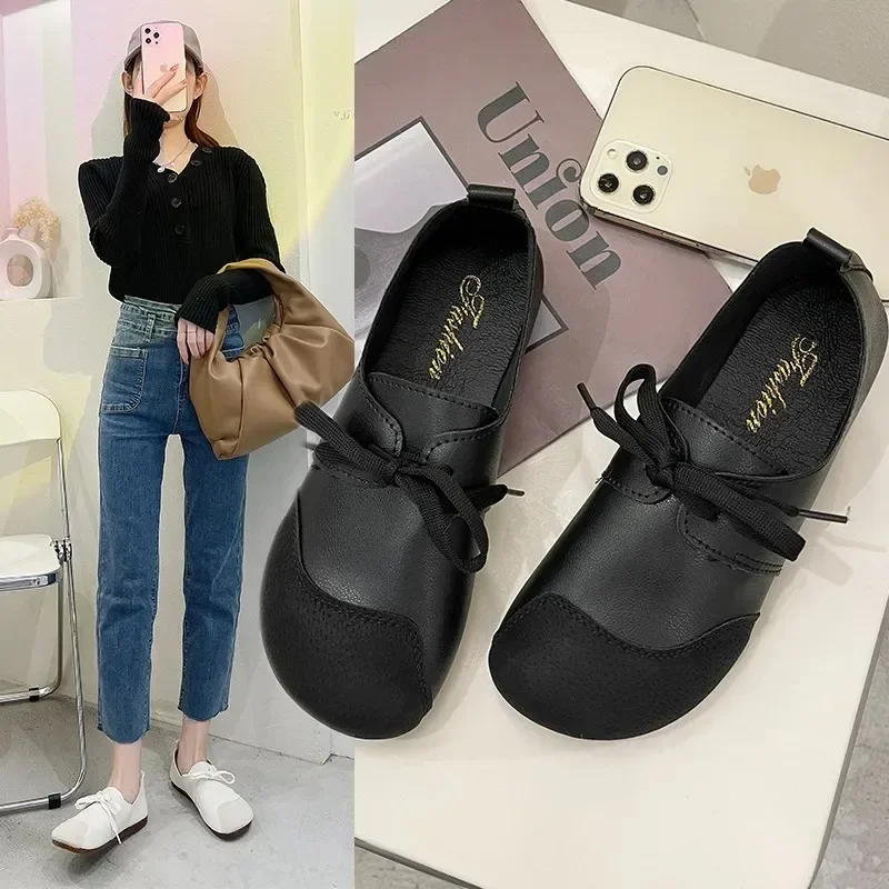 2023 Women's Shoes Summer New Style Hot Style Single Women Wild Casual Peas Flat Bottom with Skirt Grandma Shoes Sneakers Women