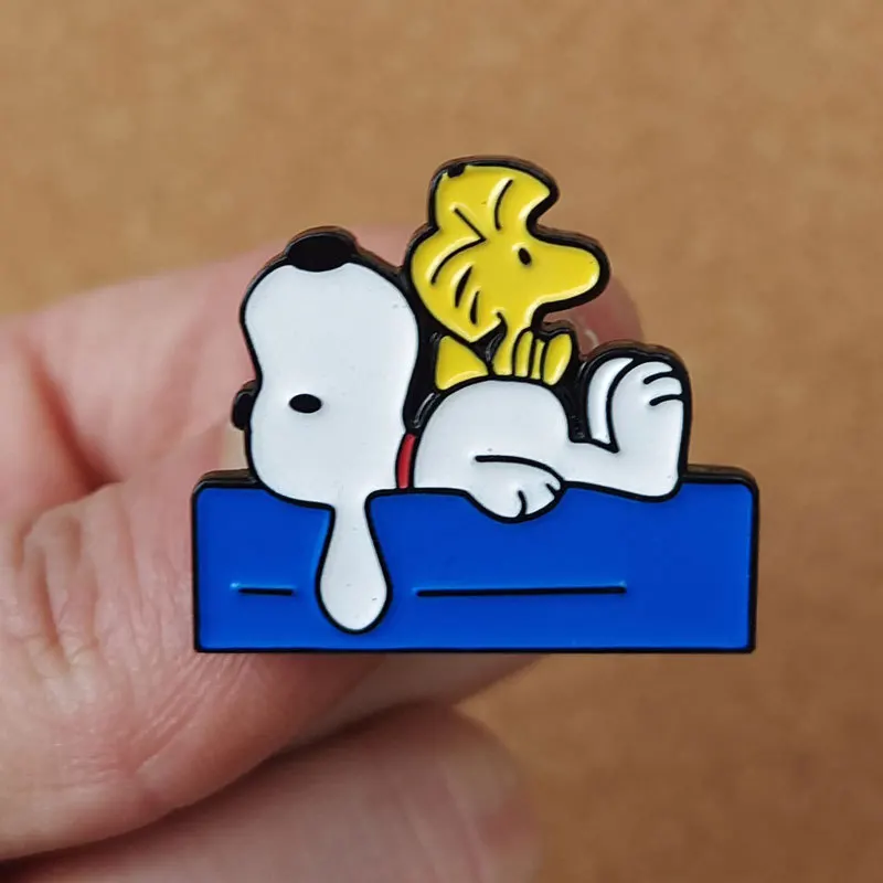 Snoopy Cartoon Brooch Cute Dog Metal Enamel Badge Pin Backpack Hat Lapel Badge Men Women Fashion Jewelry Accessories Gifts