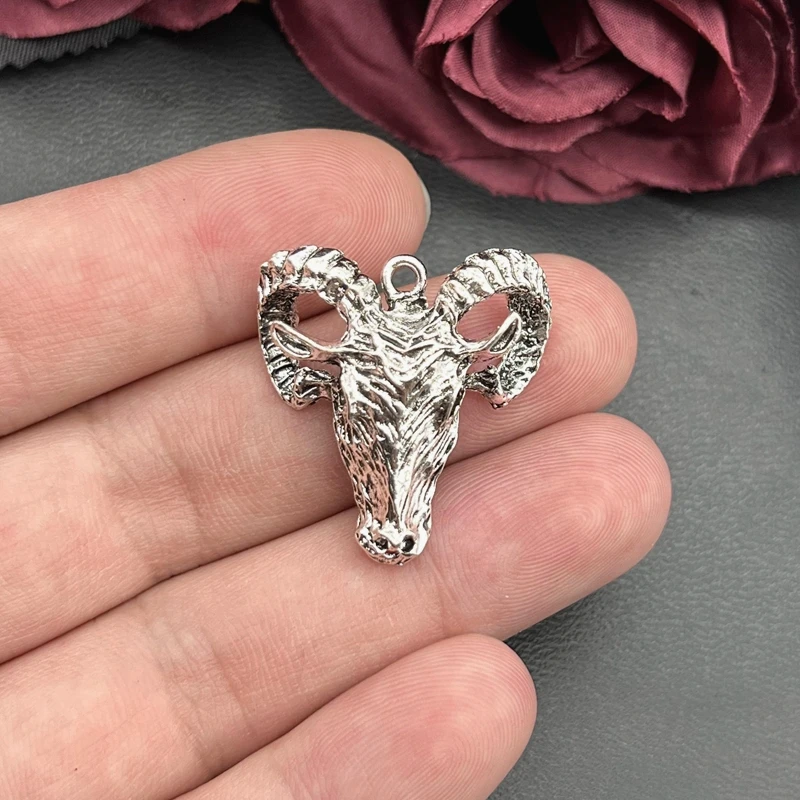 5 piezas, colgante de cabra 3D, colgante de cabeza de cabra, colgante hecho a mano DIY de espécimen animal, colgante de sacrificio de Satán, 30*28 Mm nuevo