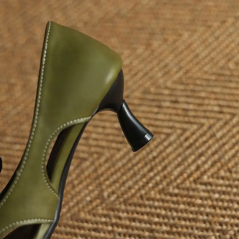 ORCHA LISA 2026 صنادل نسائية بتصميم جديد بمقدمة مربعة وكعب غريب سهل الارتداء مقاس كبير 41 43 موضة ناعمة للمكتب للسيدات على الطراز اليومي #6