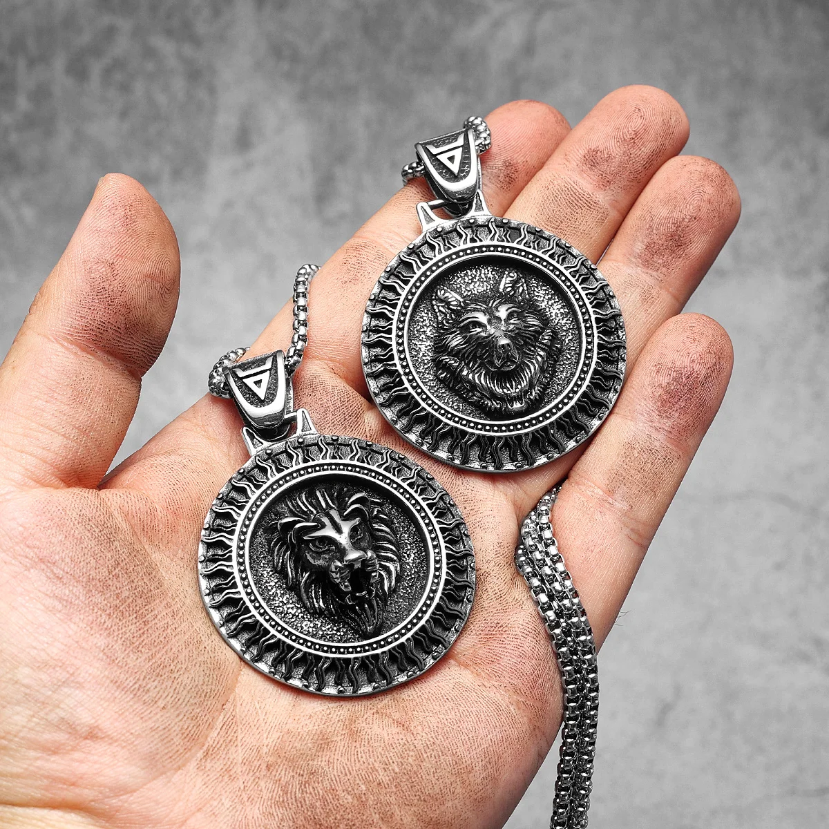 Sun Wolf Lion Carving Men Necklaces With Pendant Stainless Steel Jewelry For Male Women Punk Hip Hop Accessories Gifts Wholesale